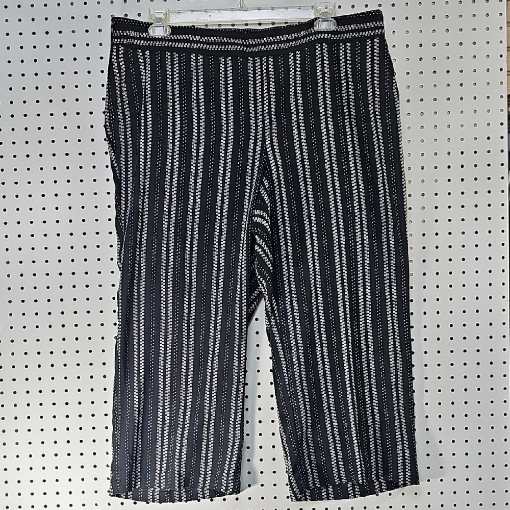 Roz & Ali Plus Dress Cropped Pants  Sz 2x Like New